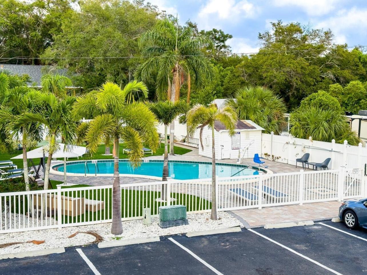 2B1B Stylish Little House W Shared Pool 511 Villa Clearwater Exterior foto